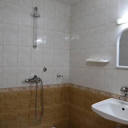 Family Bisser Готель 3*