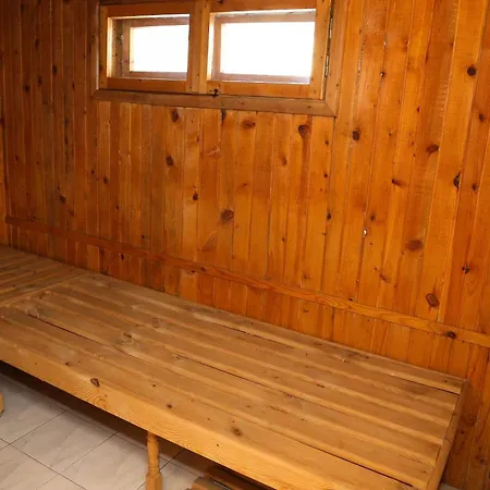 Готель Family Bisser